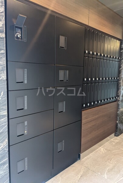 18/26 エントランス