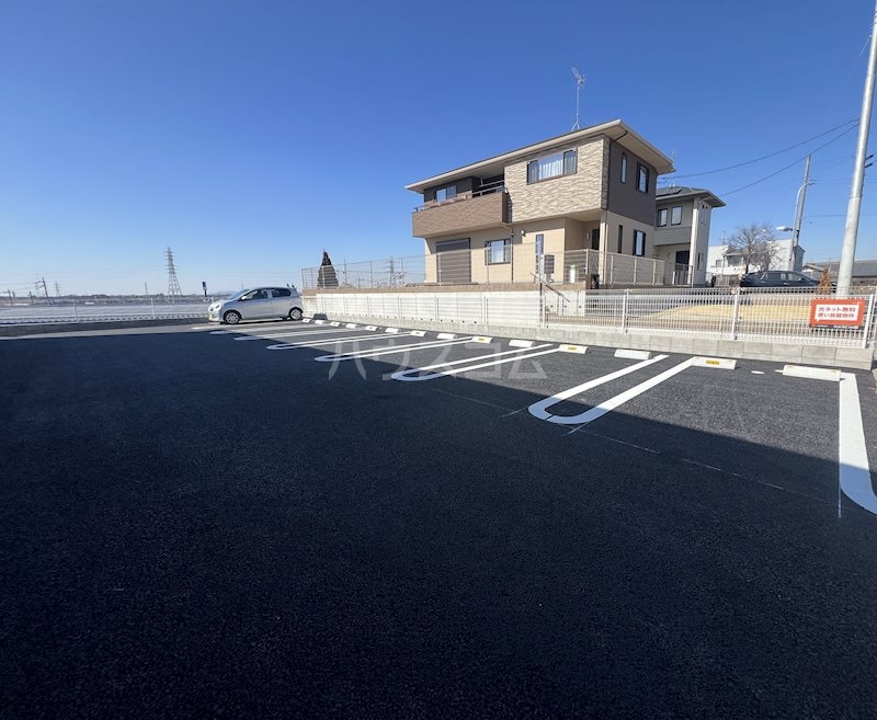 18/19 駐車場