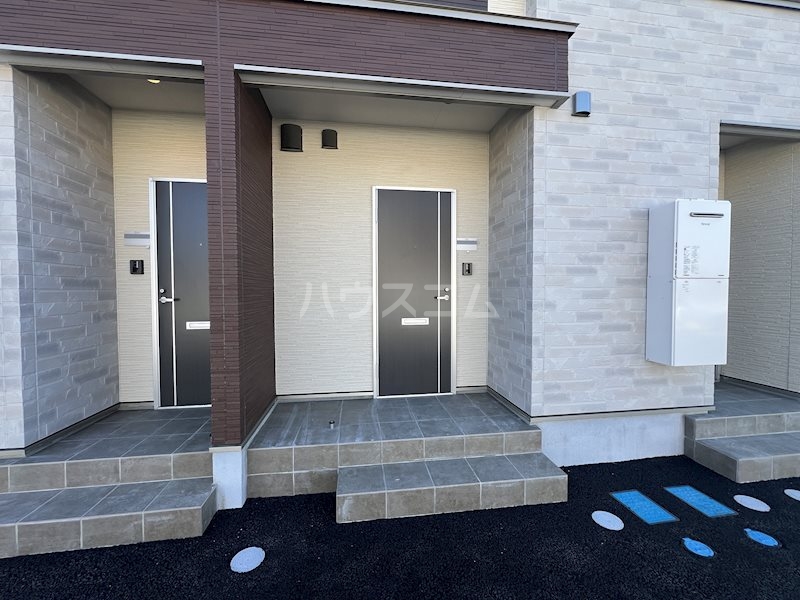 17/19 エントランス