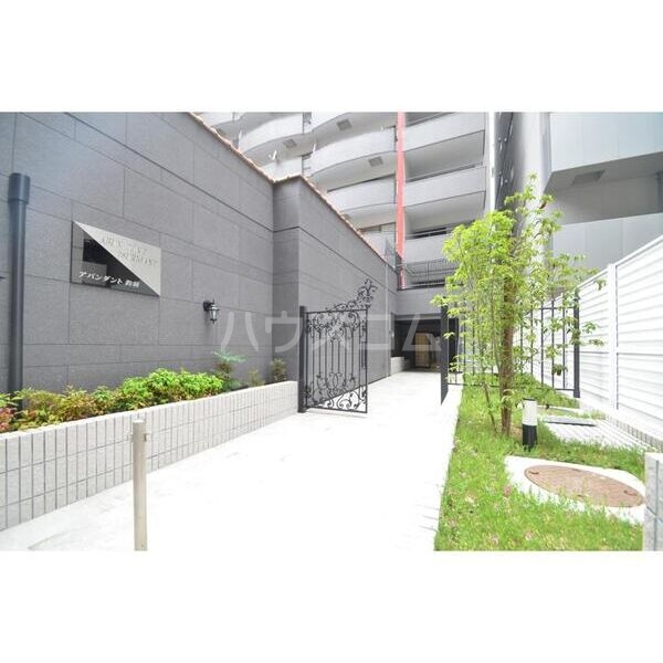 14/22 エントランス