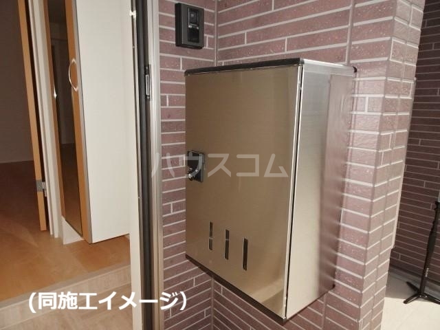 24/28 エントランス