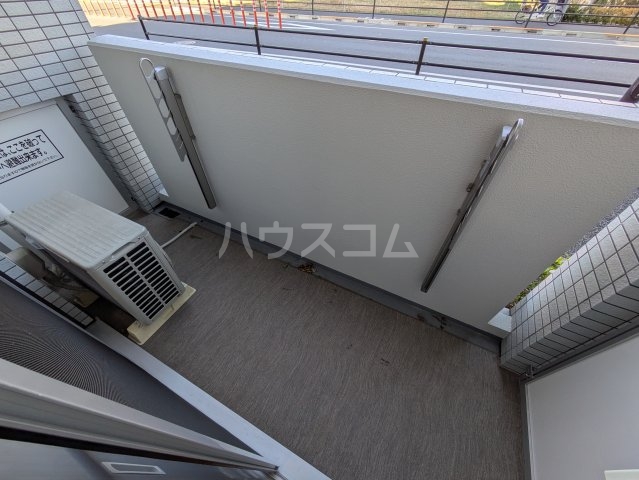 18/25 バルコニー