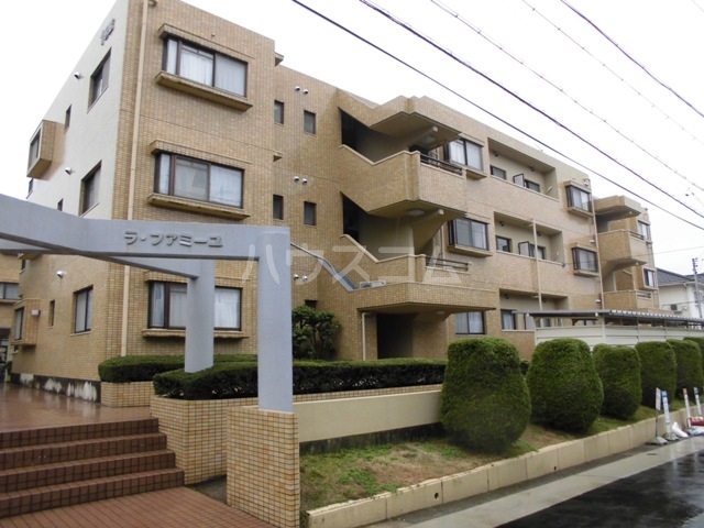 2/30 外観