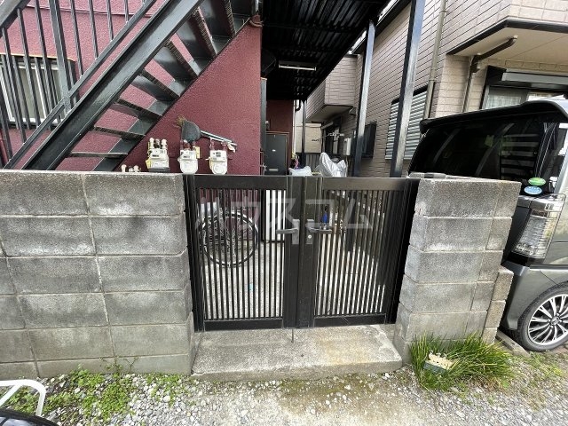 21/28 エントランス