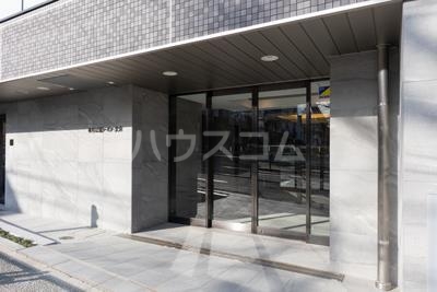 20/30 エントランス