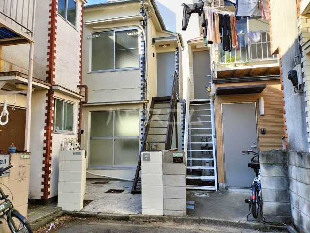 18/24 エントランス