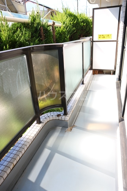 20/30 バルコニー