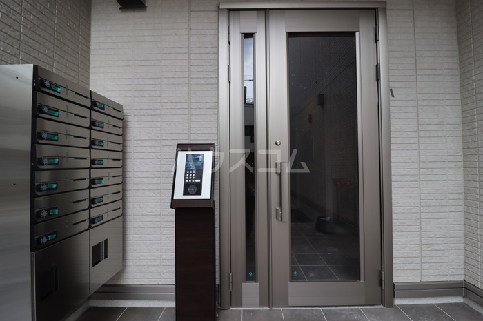 15/25 エントランス