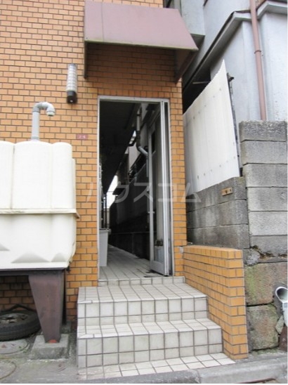 3/3 エントランス