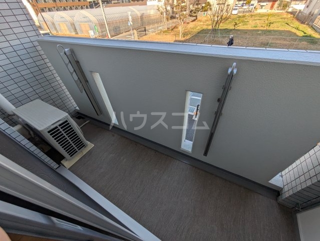 19/26 バルコニー