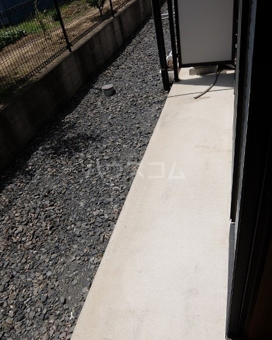 20/27 バルコニー