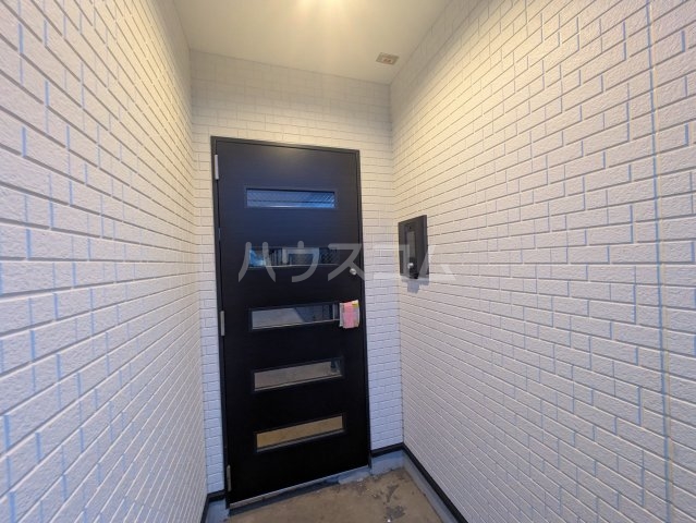 25/30 エントランス