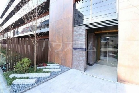 15/24 エントランス