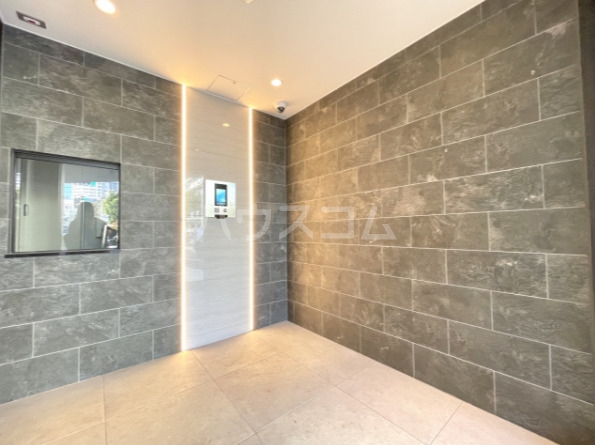 17/22 エントランス