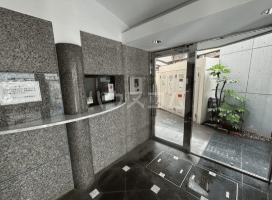 14/24 エントランス