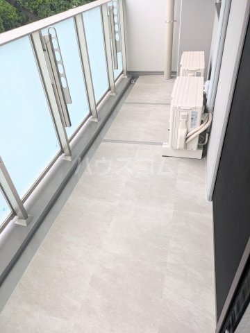 21/30 バルコニー