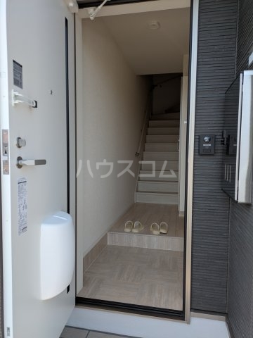 14/30 玄関