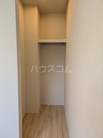 13/30 収納