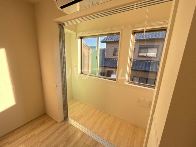 16/28 バルコニー