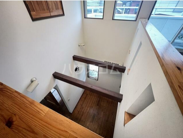 13/20 エントランス