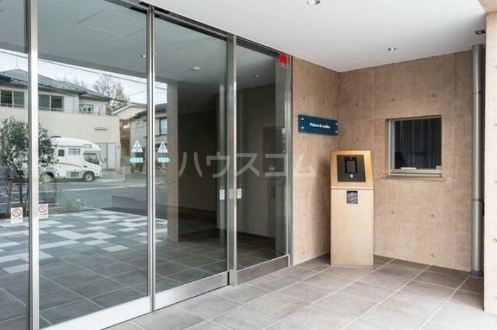 19/29 エントランス