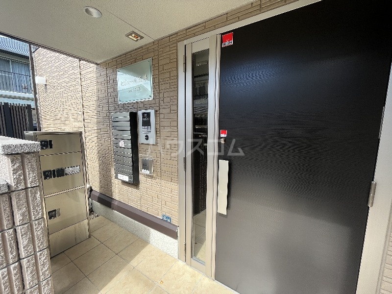 29/30 エントランス