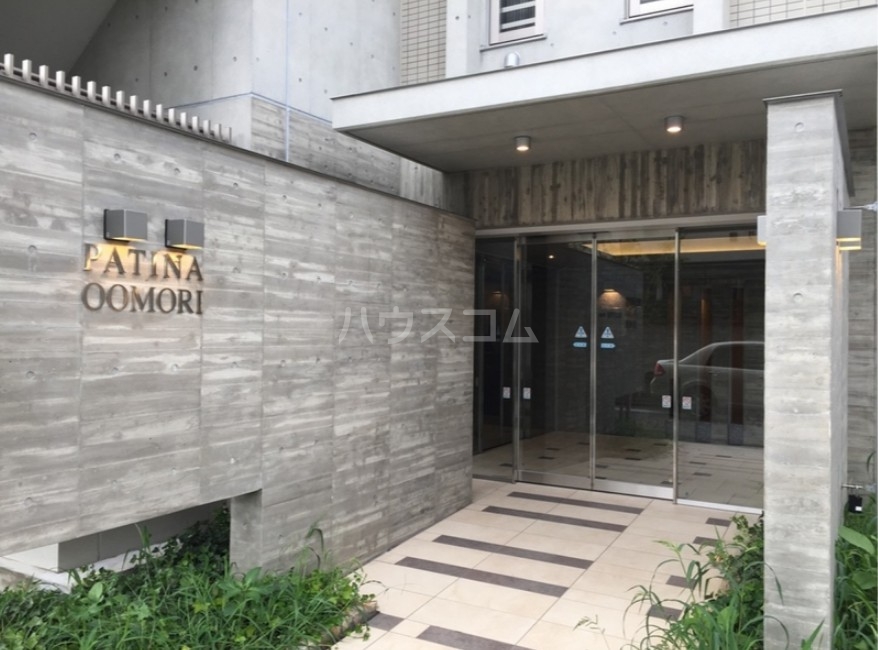 18/25 エントランス