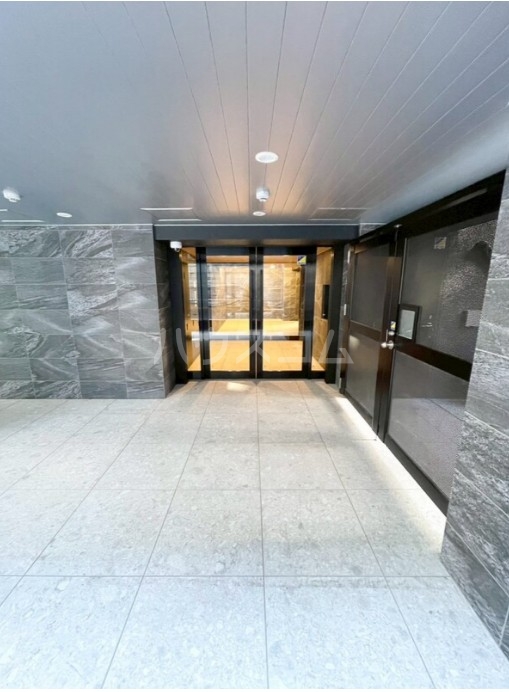 22/30 エントランス