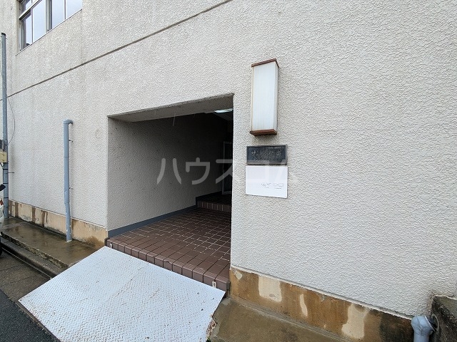 13/24 エントランス