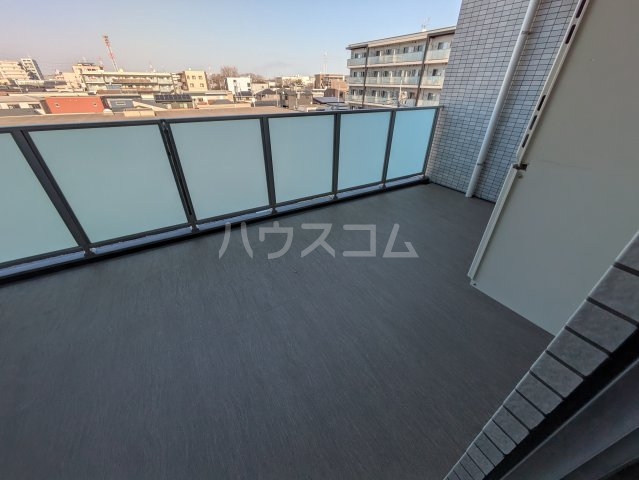 19/27 バルコニー