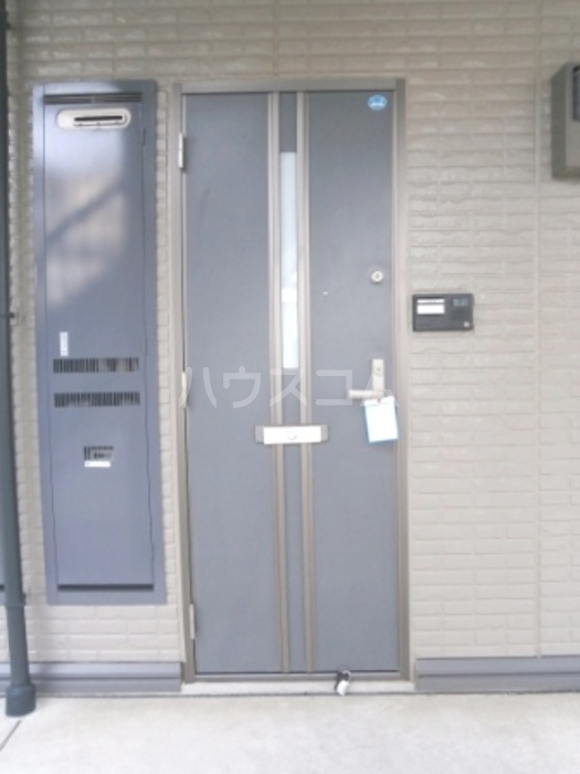 23/30 エントランス