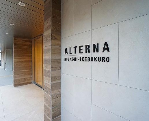 17/23 エントランス