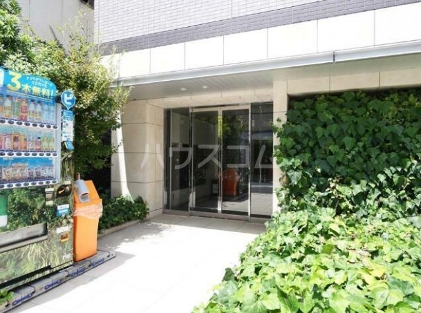 17/21 エントランス