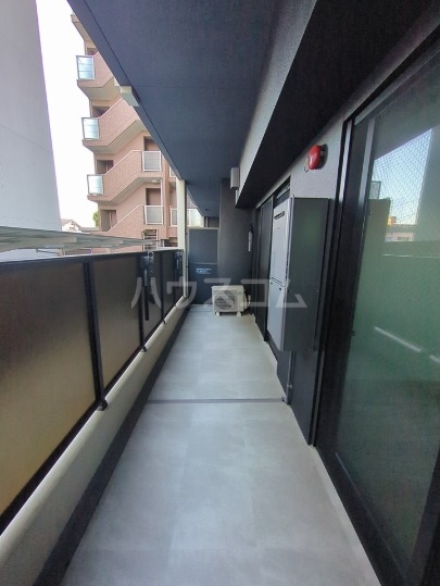 18/25 バルコニー