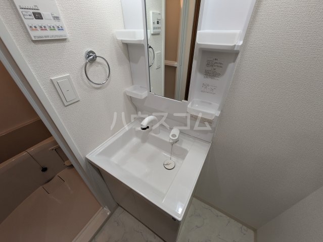 14/28 洗面
