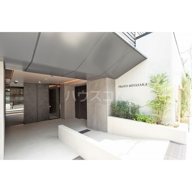 17/26 エントランス