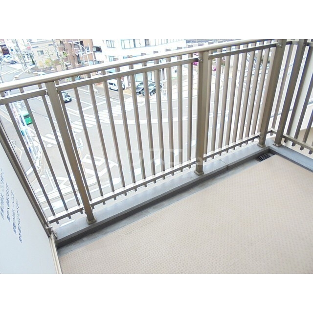 16/27 バルコニー