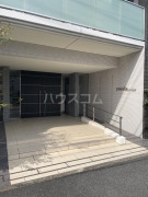 15/23 エントランス