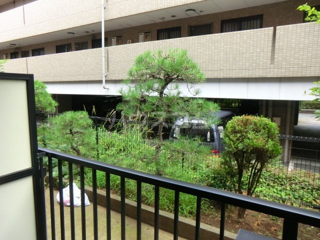 3/10 駐車場