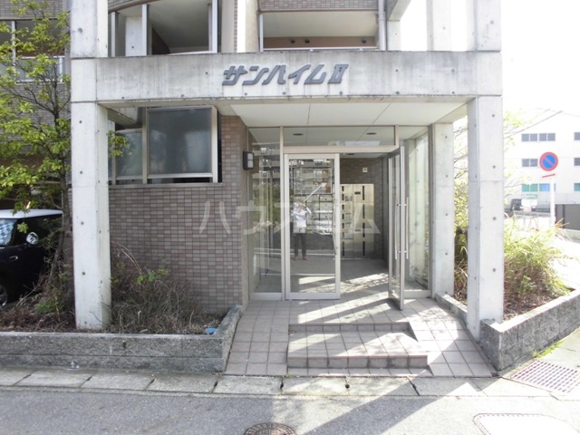 4/10 エントランス