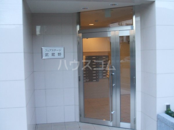 14/22 エントランス