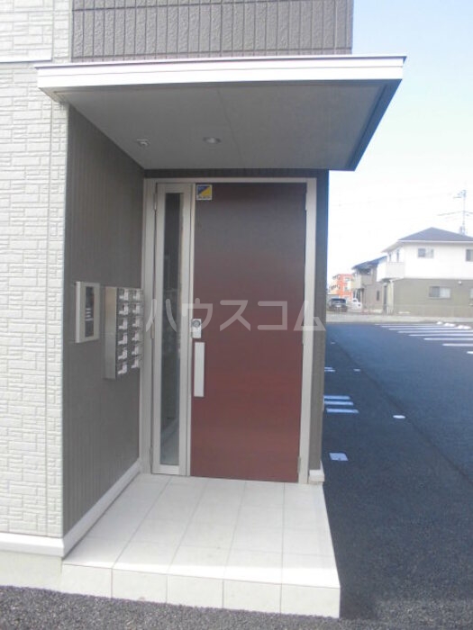 2/4 エントランス