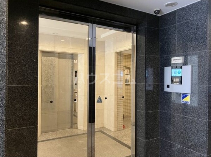 19/21 エントランス