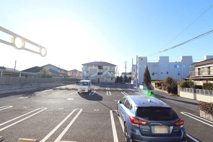 21/27 駐車場