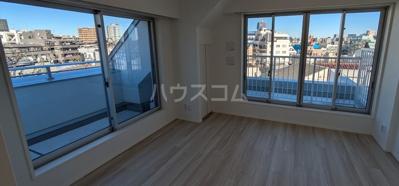 13/19 バルコニー