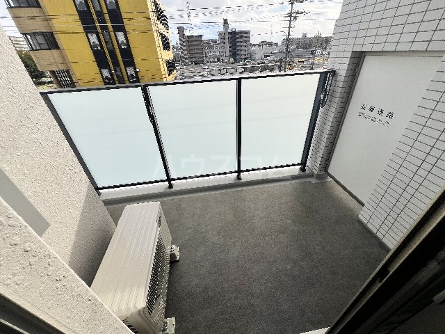 23/30 バルコニー