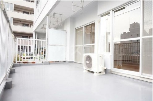 13/14 バルコニー