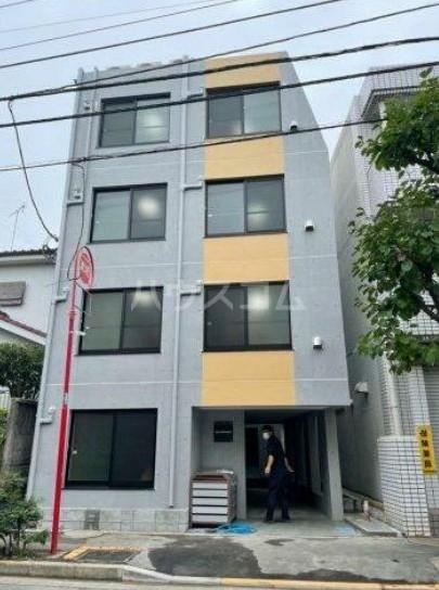 13/23 エントランス