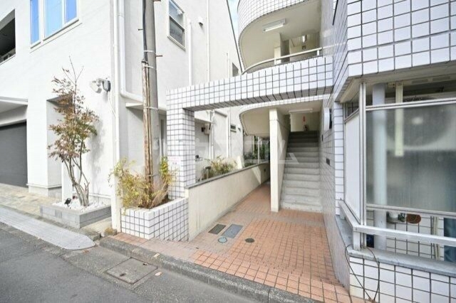 14/24 エントランス