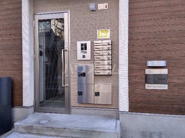 17/19 エントランス